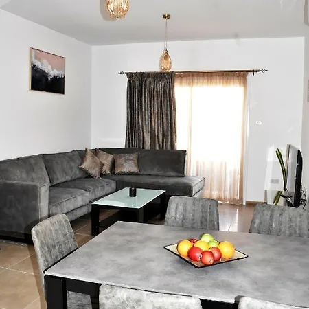 Star House Dom wakacyjny *